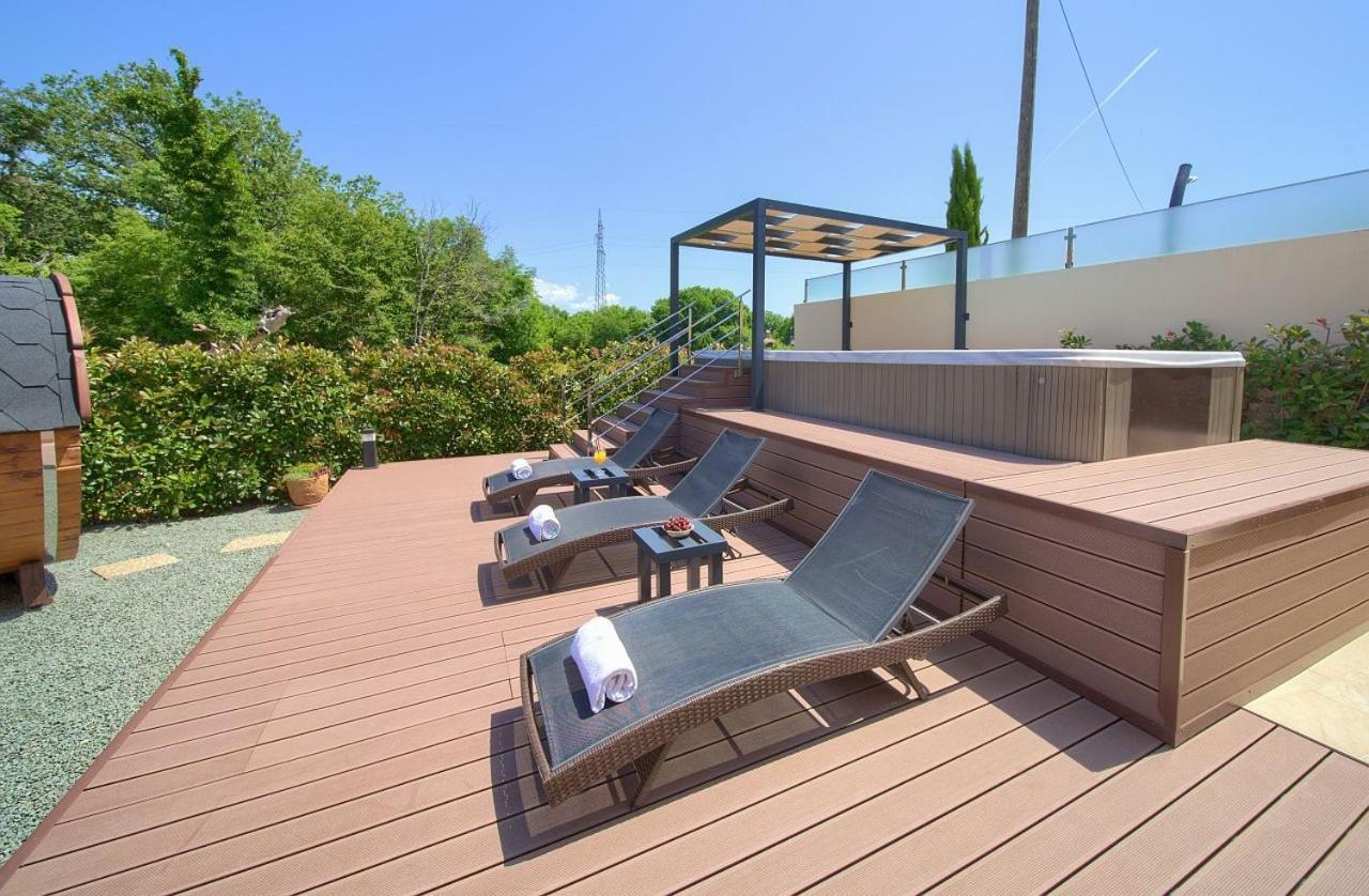 Holiday House Sea & Sun Residence Rasopasno Luaran gambar