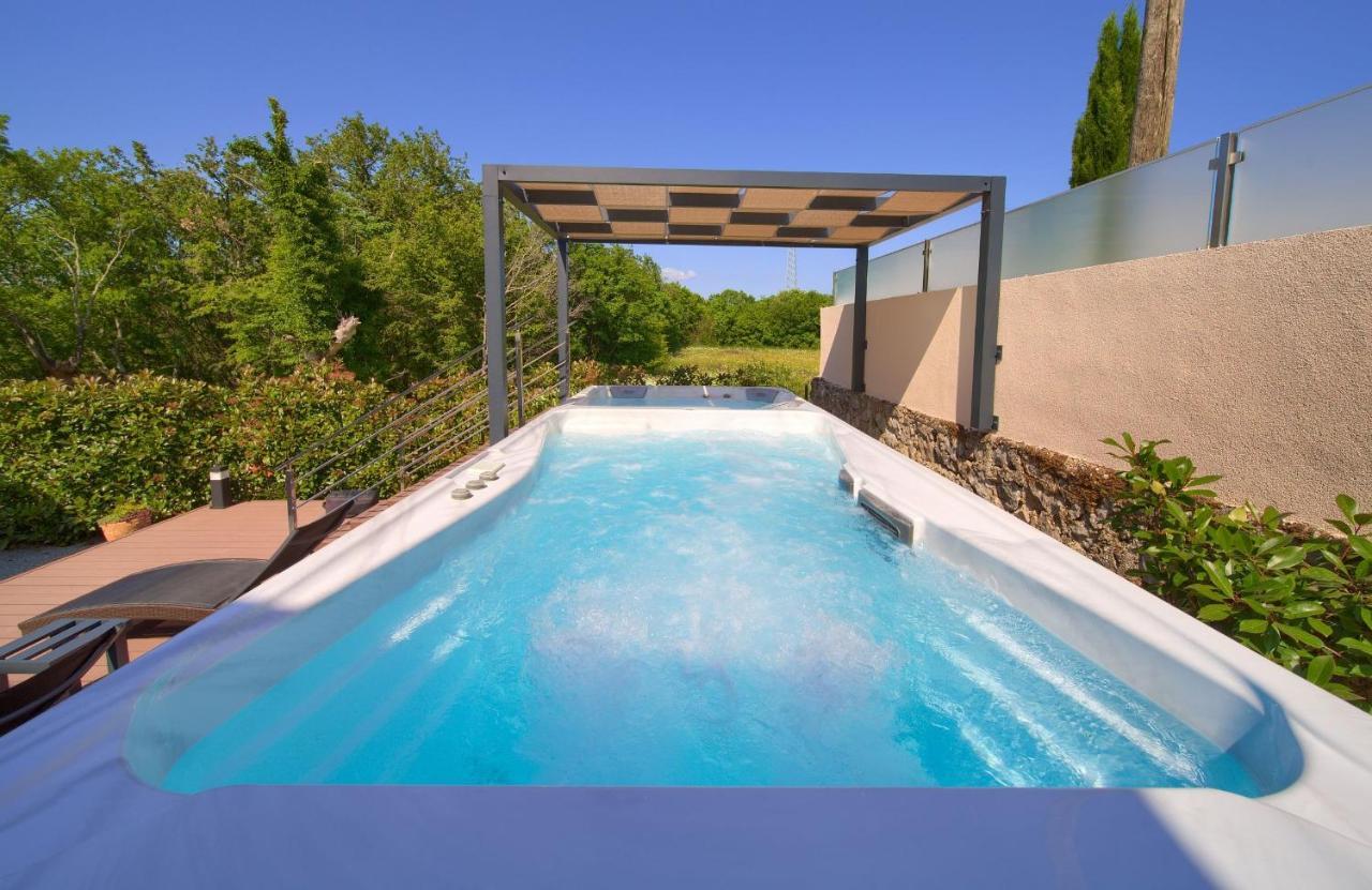 Holiday House Sea & Sun Residence Rasopasno Luaran gambar