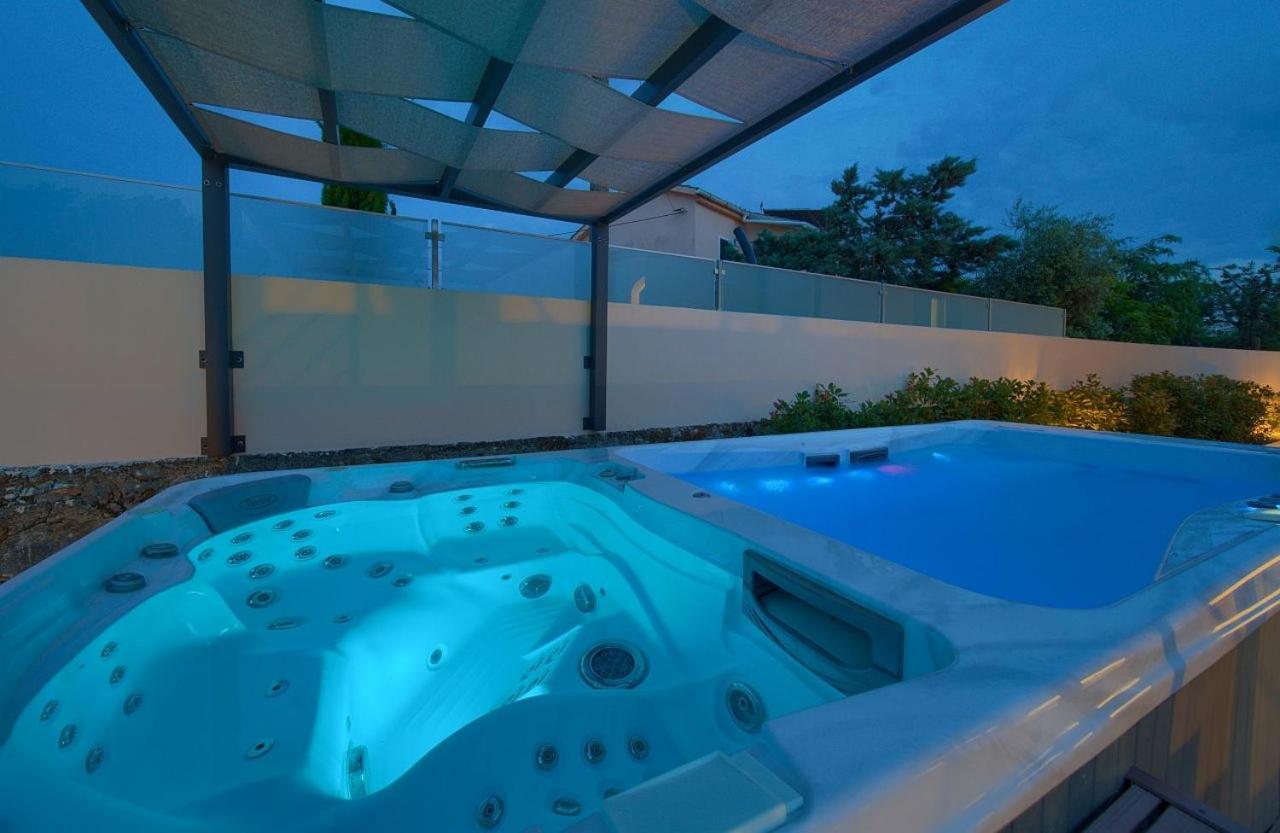 Holiday House Sea & Sun Residence Rasopasno Luaran gambar